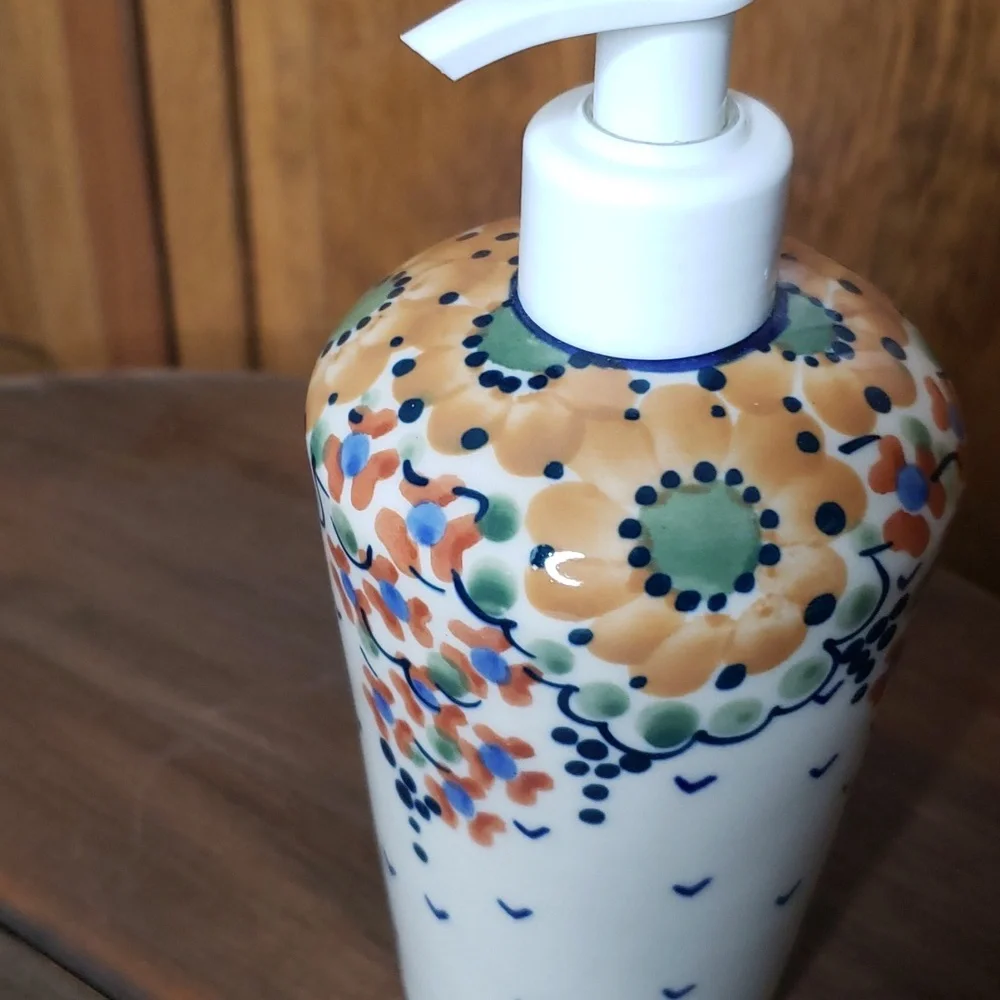 Polish Pottery AVERY Soap Pump